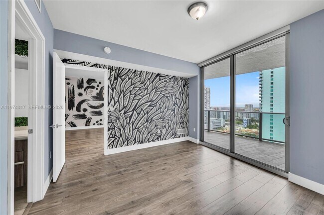 Building Photo - 488 NE 18th St