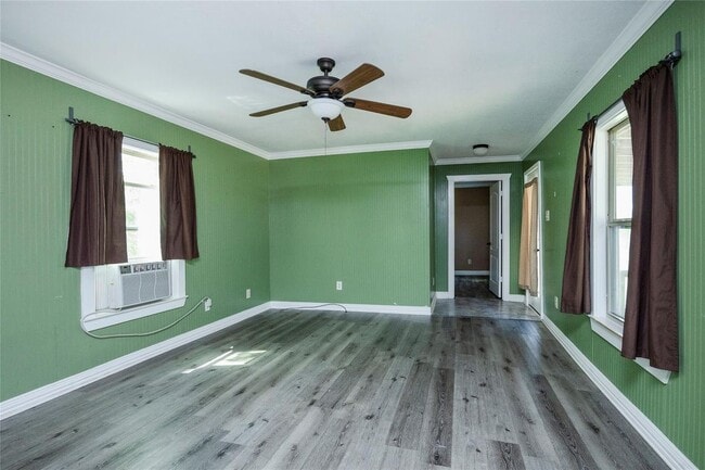 Building Photo - 2205 Willow Cove Dr
