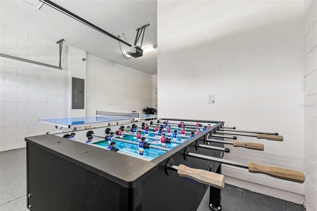 Building Photo - 389 Southfield St