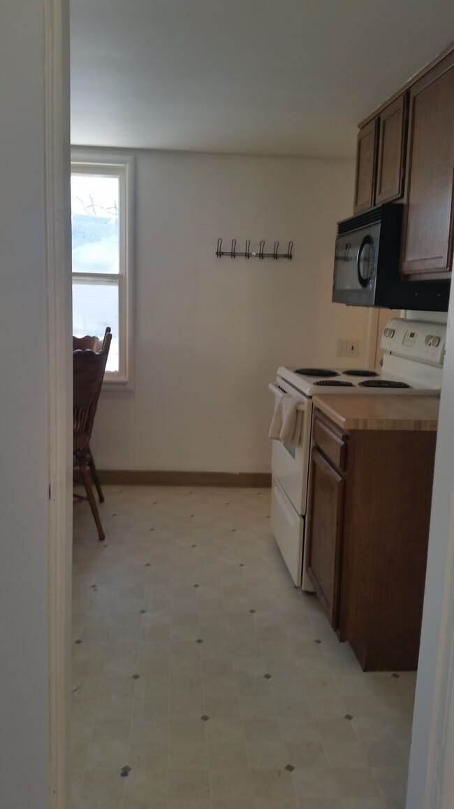 Building Photo - 31 2nd St NW