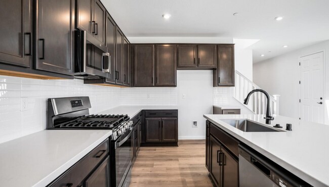 Building Photo - 1026 Arneis Pl