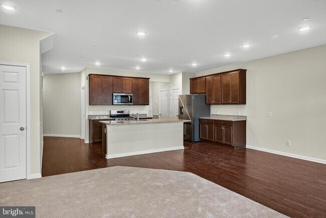 Building Photo - 302 Milton Stamp Dr