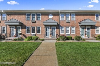 Building Photo - 310 Maryland Ave