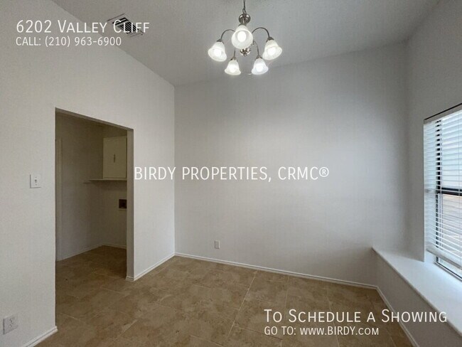 Building Photo - 6202 Valley Clf