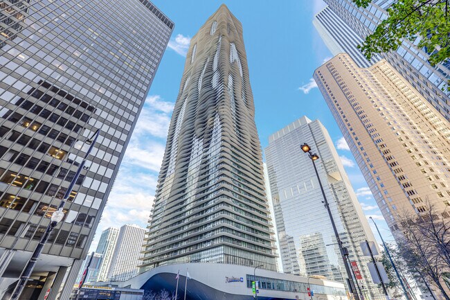 Primary Photo - 225 N Columbus Dr