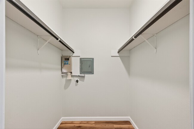 Building Photo - 7950 N Stadium Dr