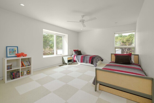 Building Photo - 5613 Clarion Cove