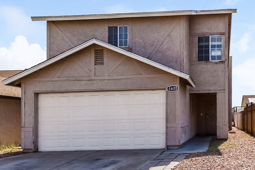 Building Photo - 1620 Lorna Dr