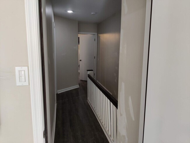 Building Photo - 5535 Crowson St