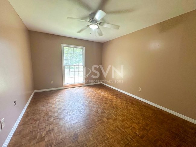 Building Photo - 313 Vanderbilt Dr