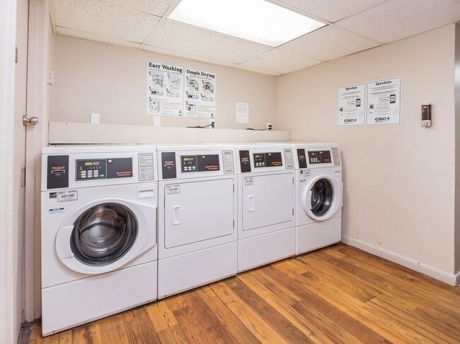 Building Photo - 18 Williamsburg Ct