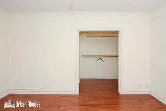 Building Photo - 4857 N Damen Ave