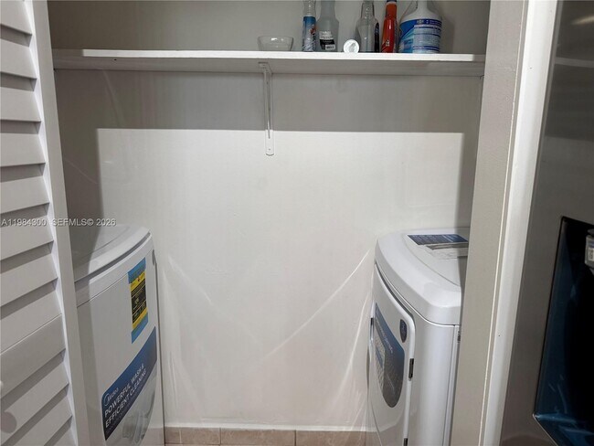 Building Photo - 14325 SW 11th Terrace