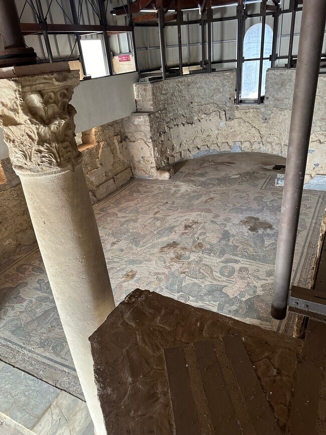 Building Photo - 53 Terhune Ave