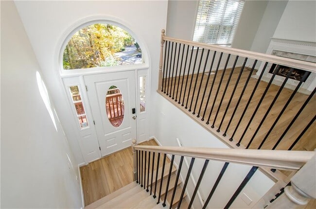 Building Photo - 2470 Cambridge Hills Rd