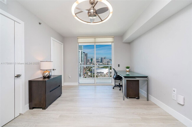 Building Photo - Biscayne Boulevard, Miami, FL 33132 - 3 BR...