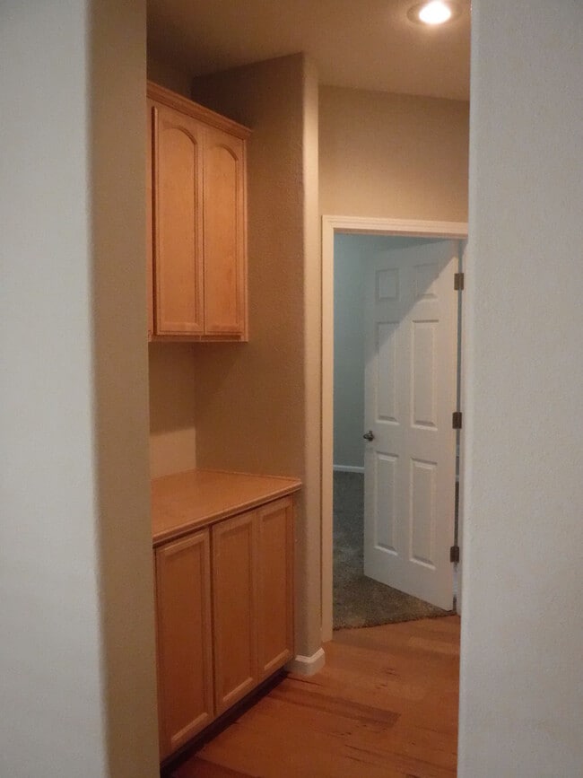 Building Photo - Single story home in Turlock!!