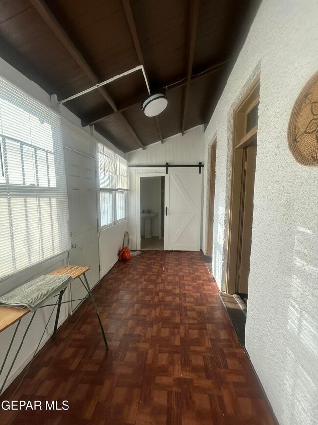 Building Photo - 1546 Upson Dr