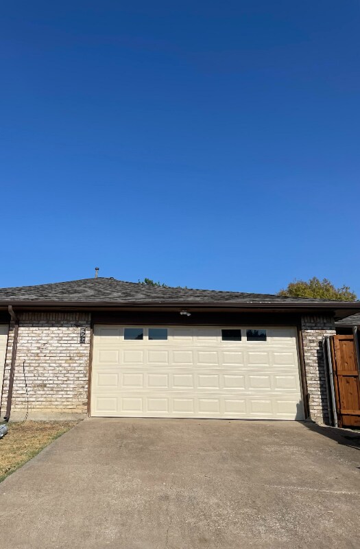 Building Photo - 3359 Lanarc Dr