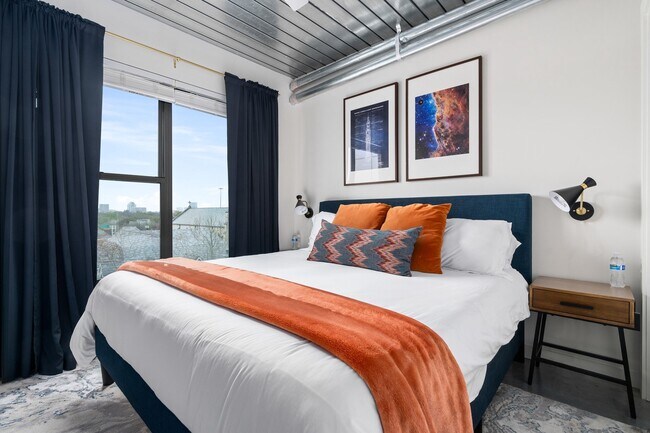 Building Photo - Midtown Magic: Big Savings + Big Perks!