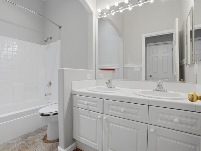 Building Photo - Spanish Springs Dream