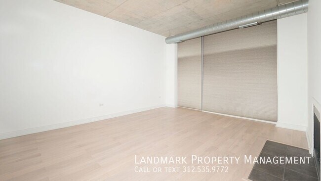 Building Photo - 1305 S Michigan Ave