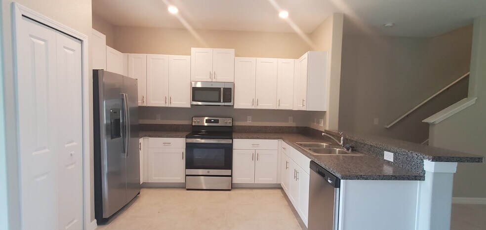 Building Photo - 3539 Bellmeade Ct
