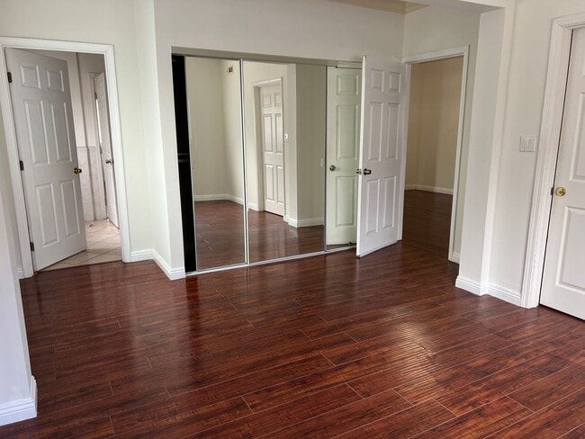 Building Photo - 1248 S Manhattan Pl