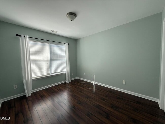 Building Photo - 606 Sawcut Ln