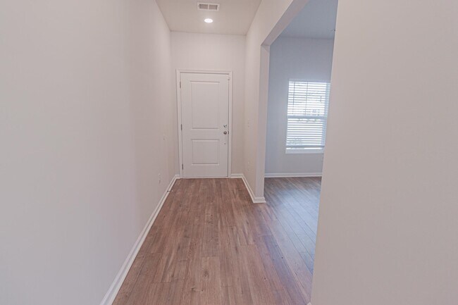 Building Photo - 780 Dusty Pine Way