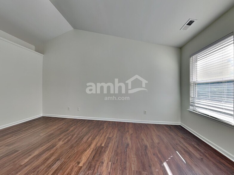Building Photo - 2411 Cairns Mill Ct