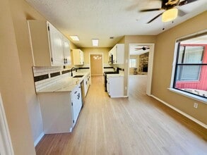 Building Photo - 13438 Nevermore Dr