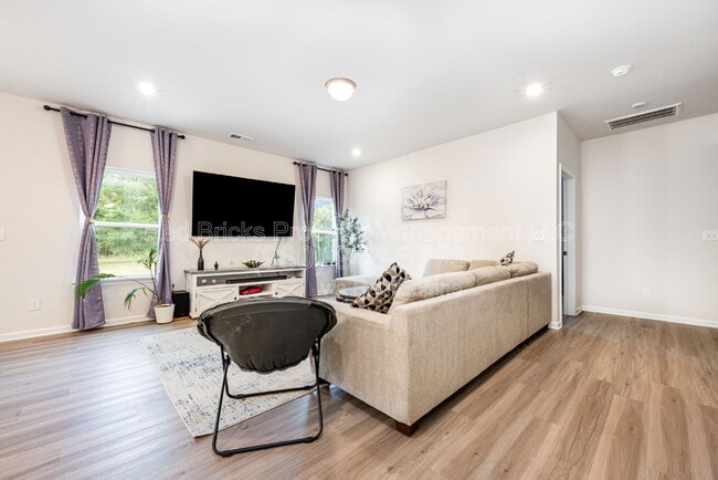 Building Photo - 9046 Evercrisp Ln