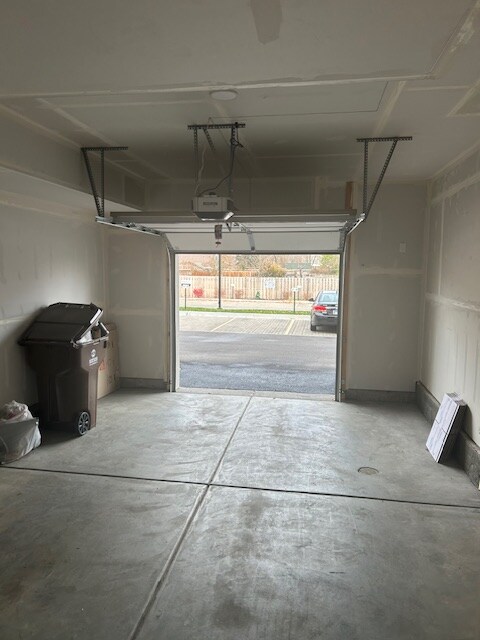 Building Photo - 4830 157th St