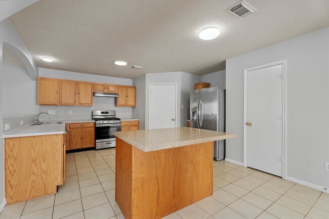 Building Photo - 21015 Hidden Bridle Ct