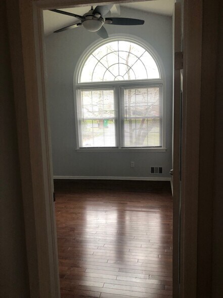 Building Photo - 4769 Dunover Cir