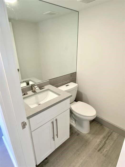 Building Photo - 195 Flanders Dr