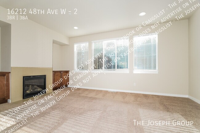 Building Photo - 16212 48th Ave W