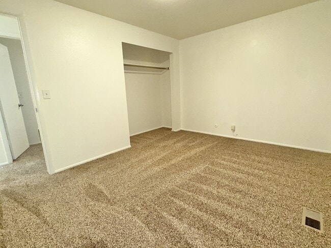 Building Photo - 2175 S 300 E