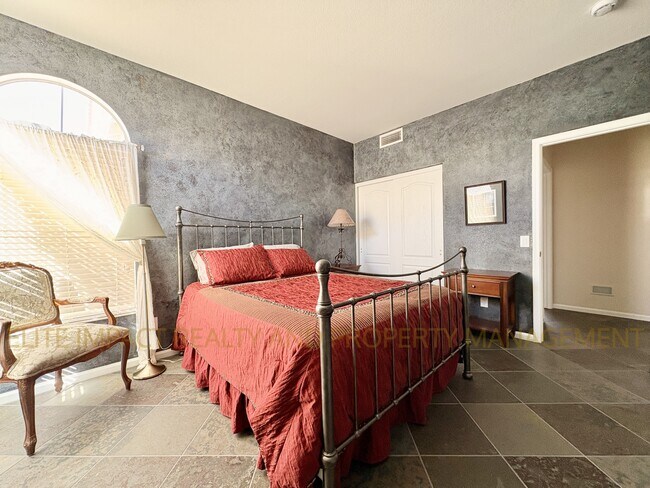 Building Photo - 65091 E Diamond Ridge Ct