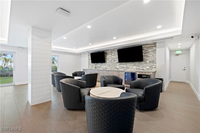 Building Photo - 25750 Hickory Blvd