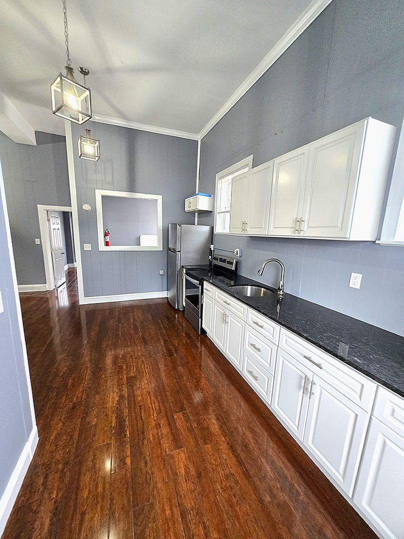 Building Photo - 8 St John St