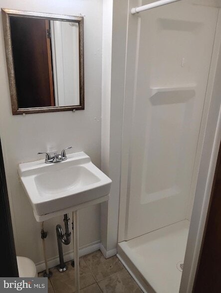 Building Photo - 268 Wilkes St