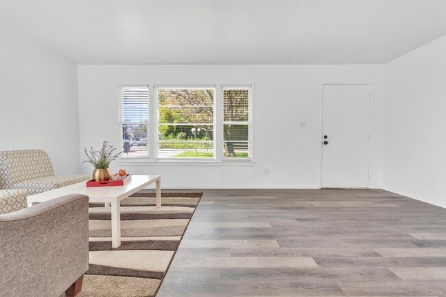 Building Photo - 4223 Temescal Ave