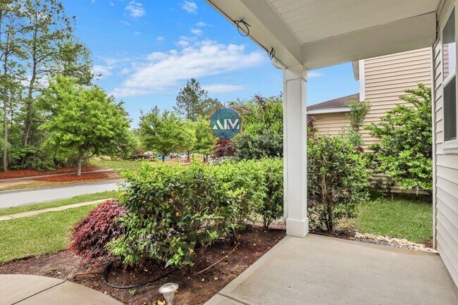 Building Photo - Upgraded 4BR in Heritage at New Riverside – Fenced Yard, Island Kitchen - Available July 15
