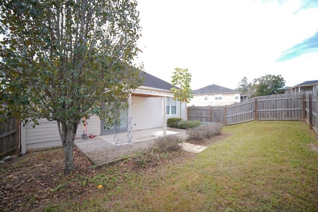 Building Photo - 5560 Hampton Hill Cir