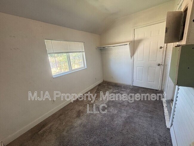 Building Photo - 2961 S 9150 W