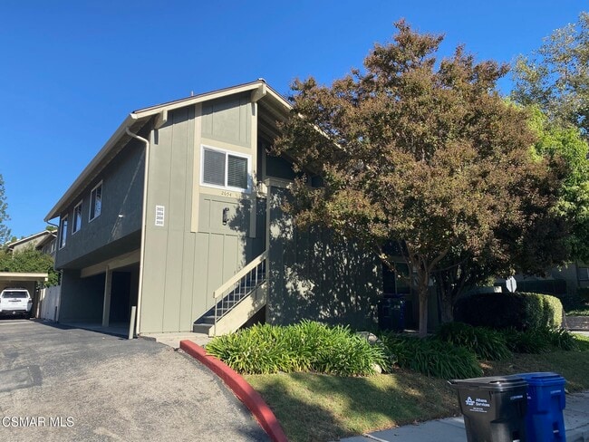 Building Photo - 2654 La Paloma Cir