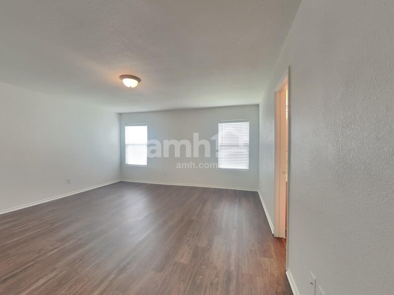 Building Photo - 4229 Golden Horn Ln