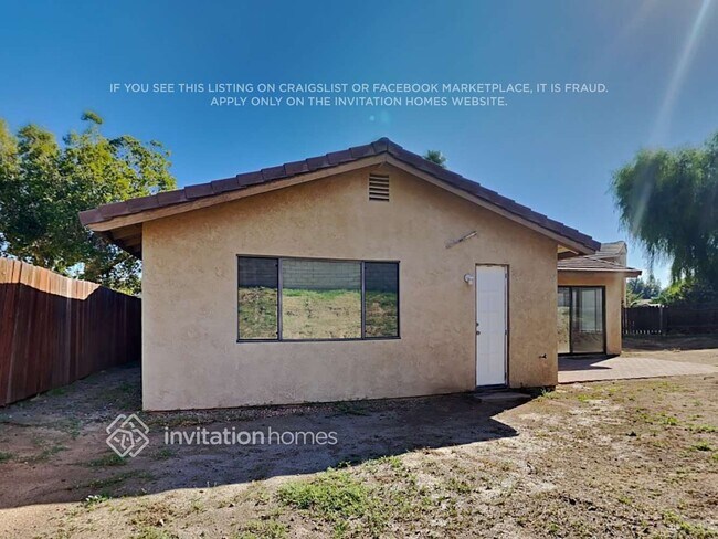 Building Photo - 15111 Wavecrest Dr